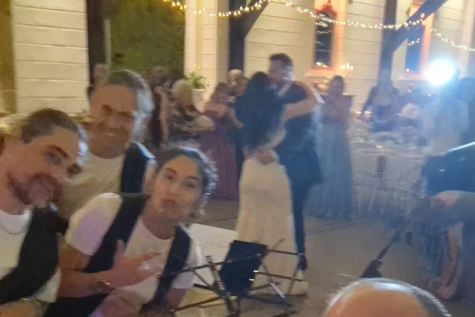RadioHit Wedding