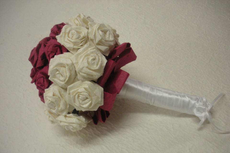 Bouquet con rose di carta