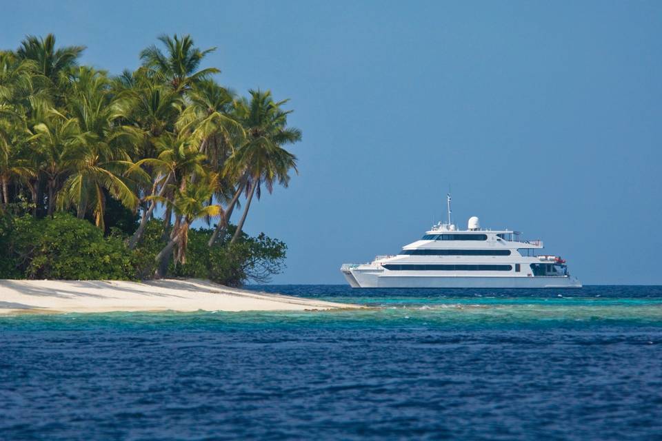 Maldives Explorer Cruise