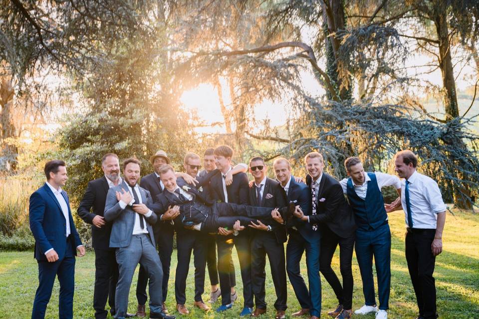 Groom's boys