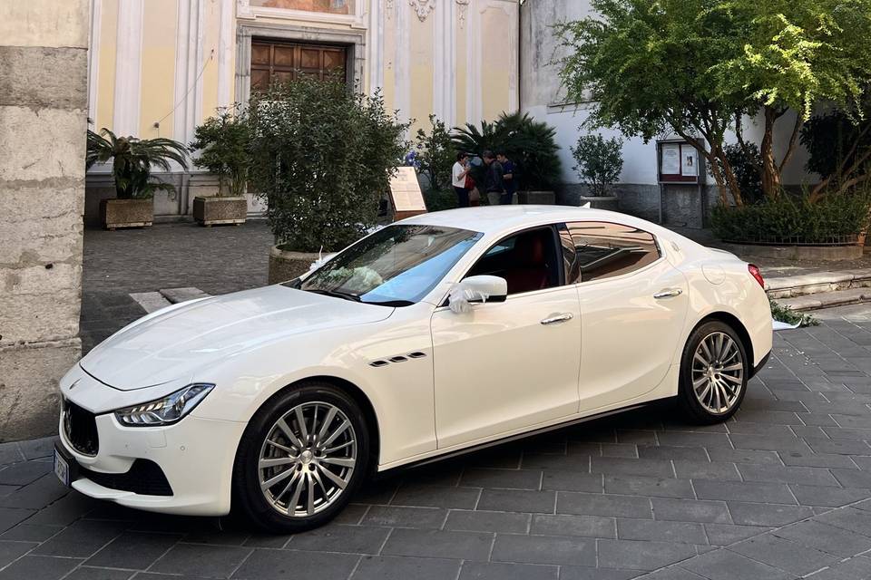 Maserati ghibli gran lusso