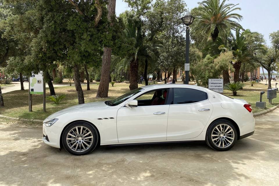 Maserati Ghibli gran lusso