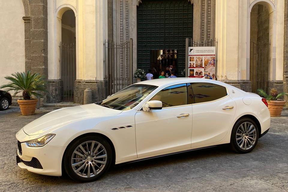 Maserati ghibli gran lusso