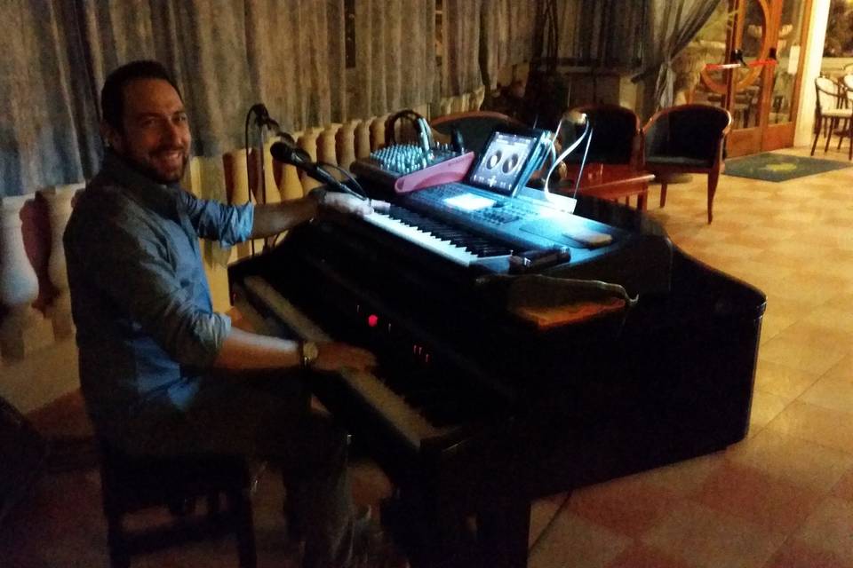 Andrea Yushan Carcaterra Live PianoShow & Dj set