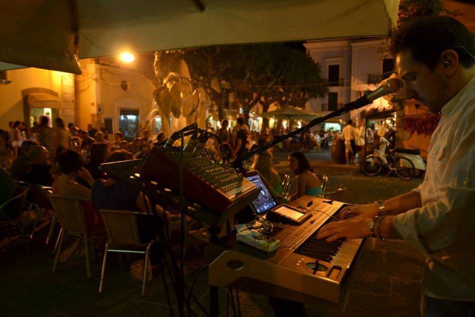 Andrea Yushan Carcaterra Live PianoShow & Dj set