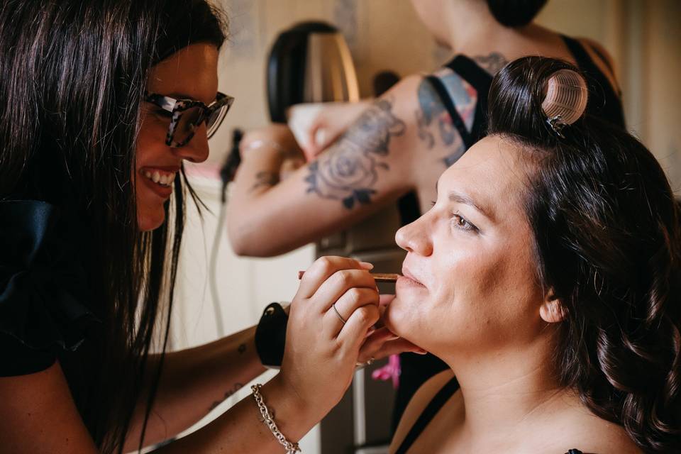 Trucco e acconciatura