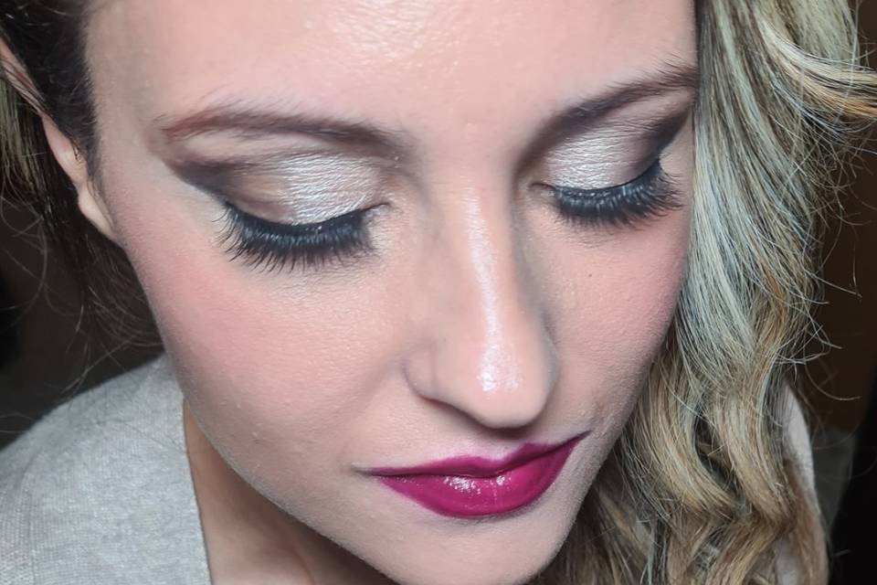 Elle Make-Up Artist
