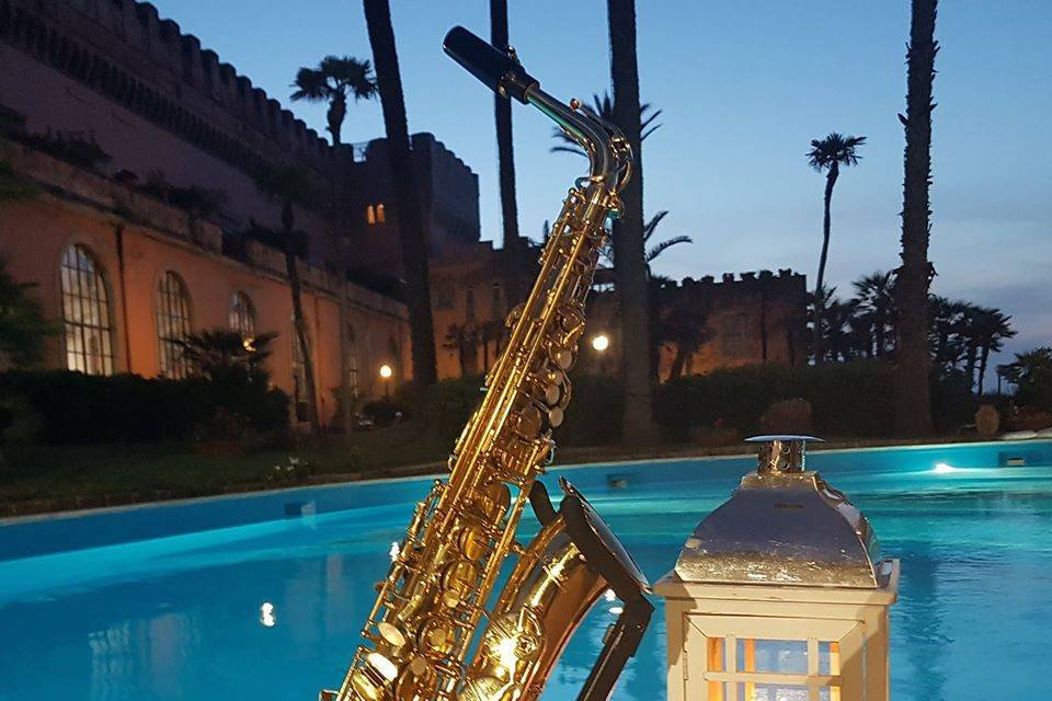 Lounge sax