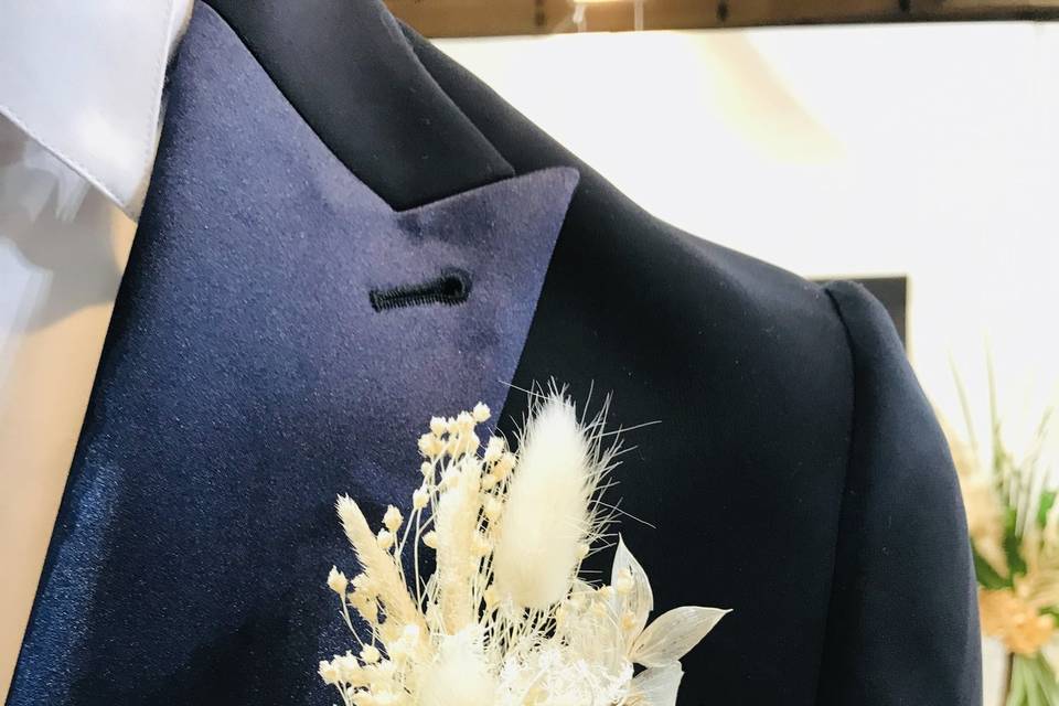 Boutonniere dried