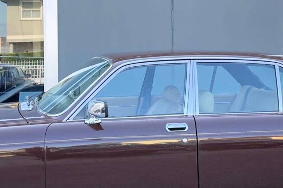 Jaguar XJ6