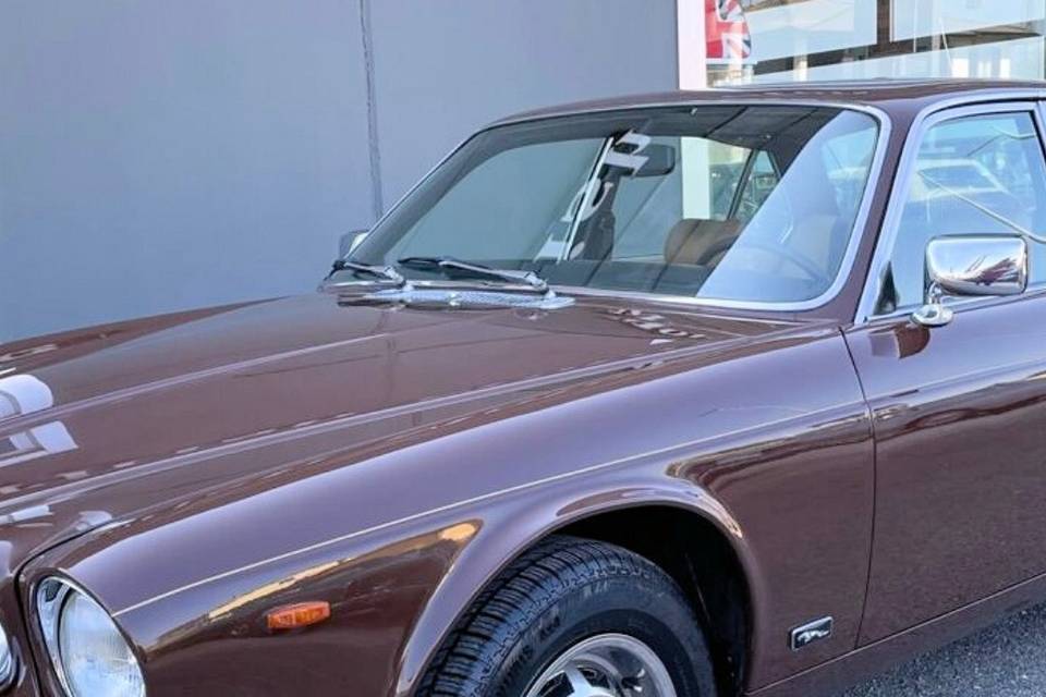 Jaguar XJ6