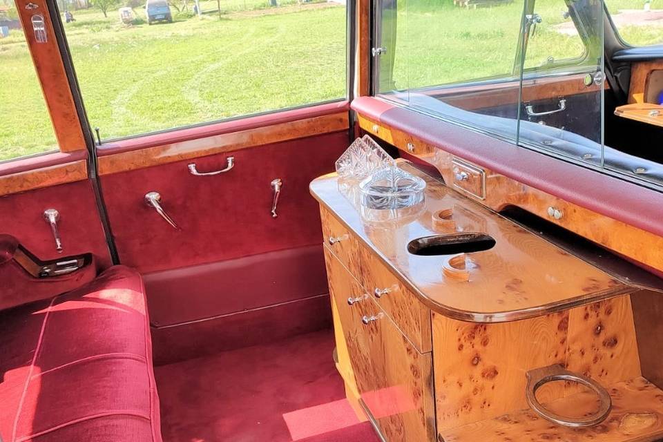 Rolls by Daimler royal