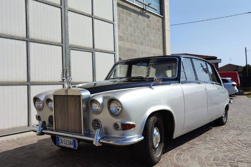 Rolls by Daimler royal