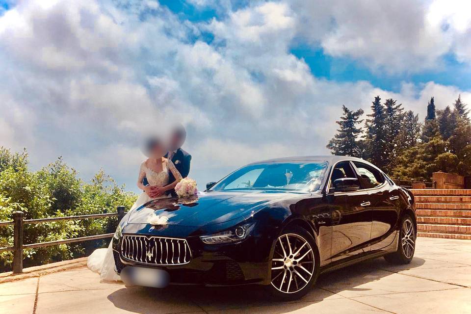 Maserati Ghibli nera