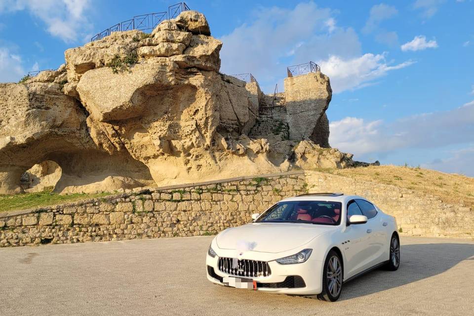 Maserati ghibli bianca