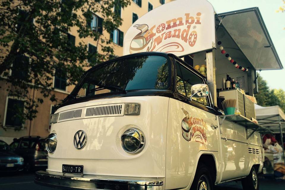 Kombi Nando Street Food