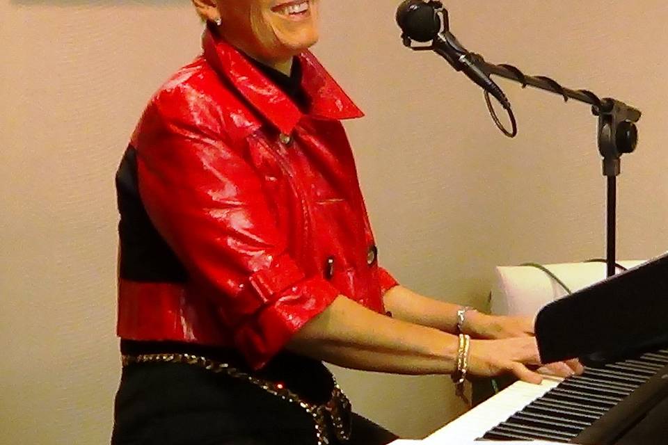 Rita Tastierista Cantante