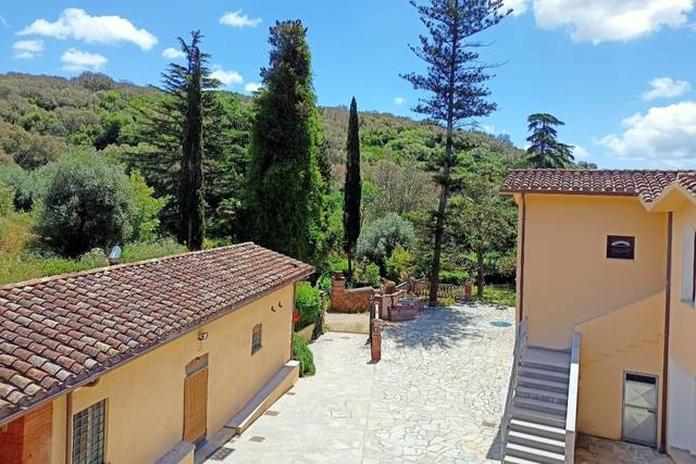 Esterno