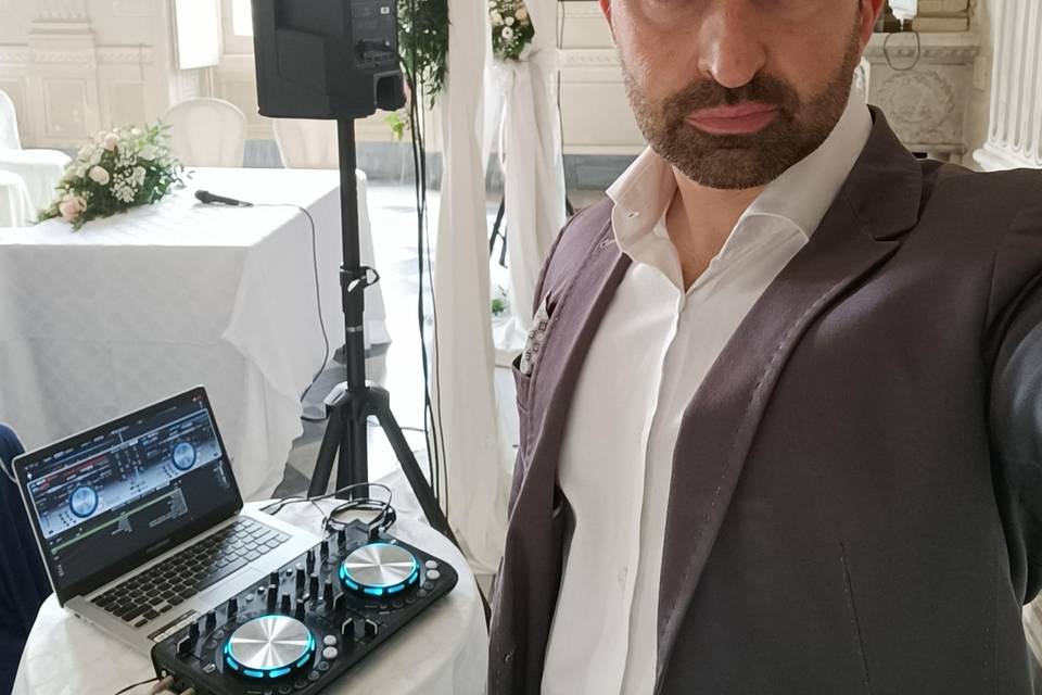 Dj Erik