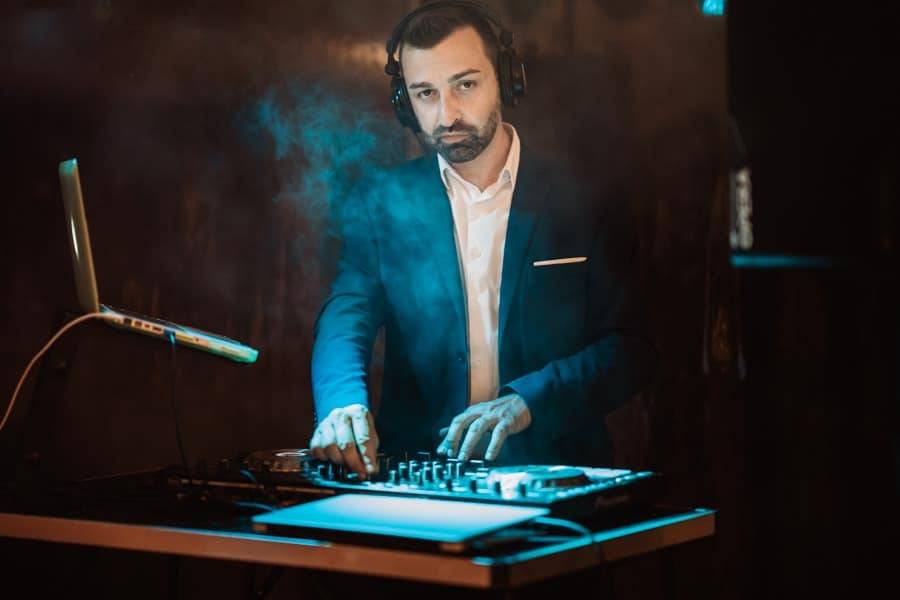 Dj Erik