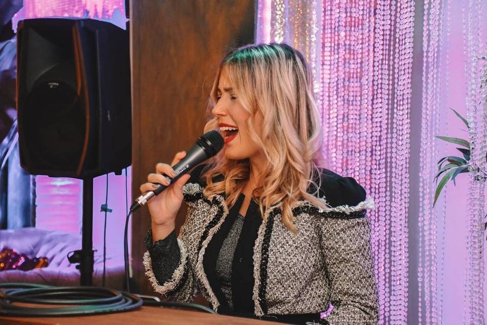Asia Tamanti Singer