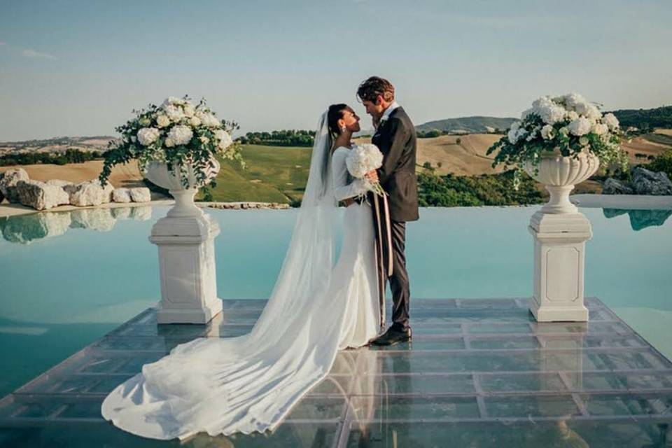 English Wedding on The Water