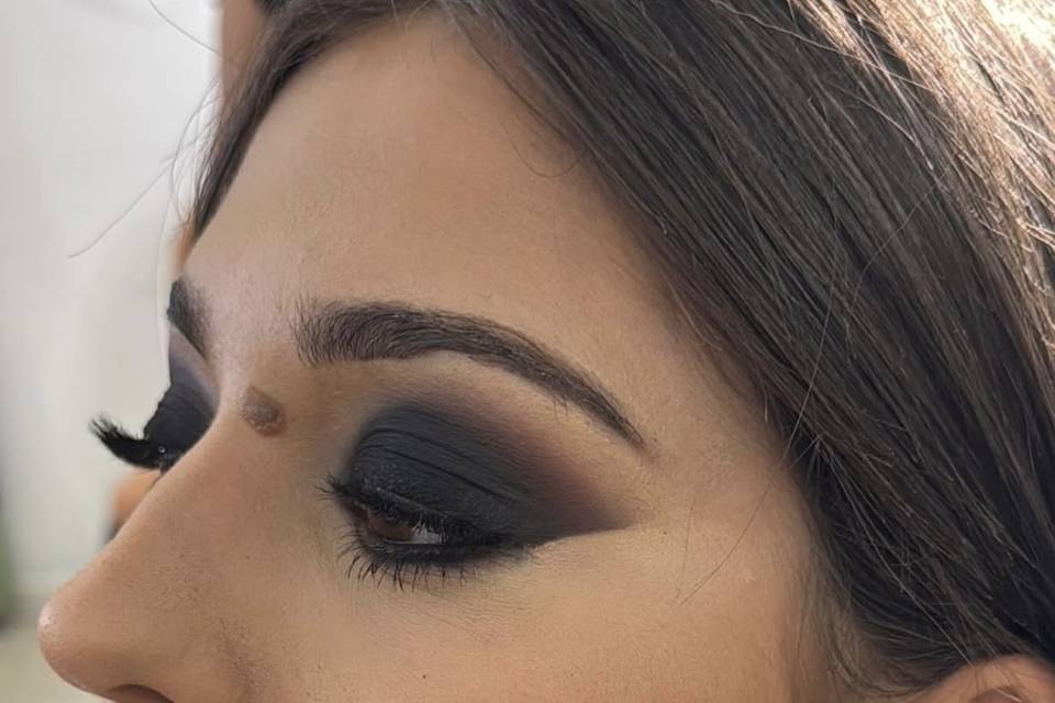 Smokey eyes