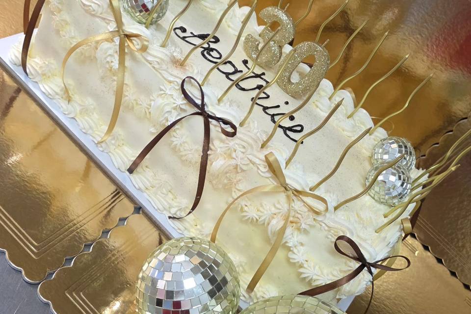 30 anni lambeth cake