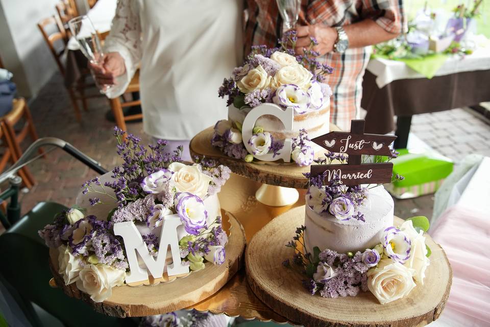 Torte naked con fiori