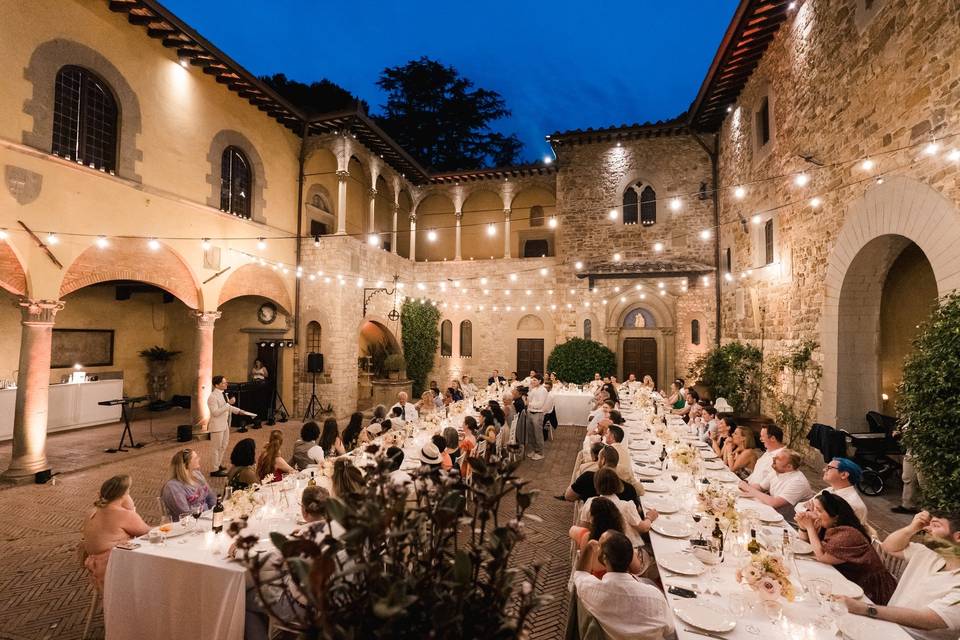 Allestimento tavoli