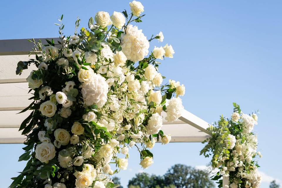decorazione_arco_fiorito_esterno
