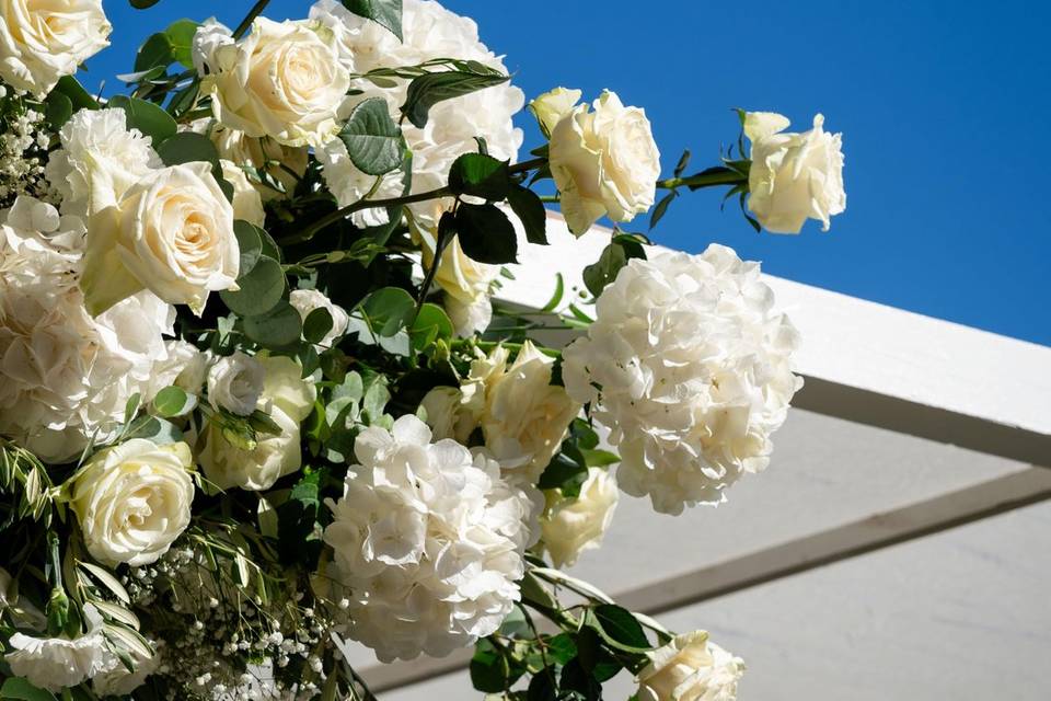decorazione_fiorale_arco_esterno