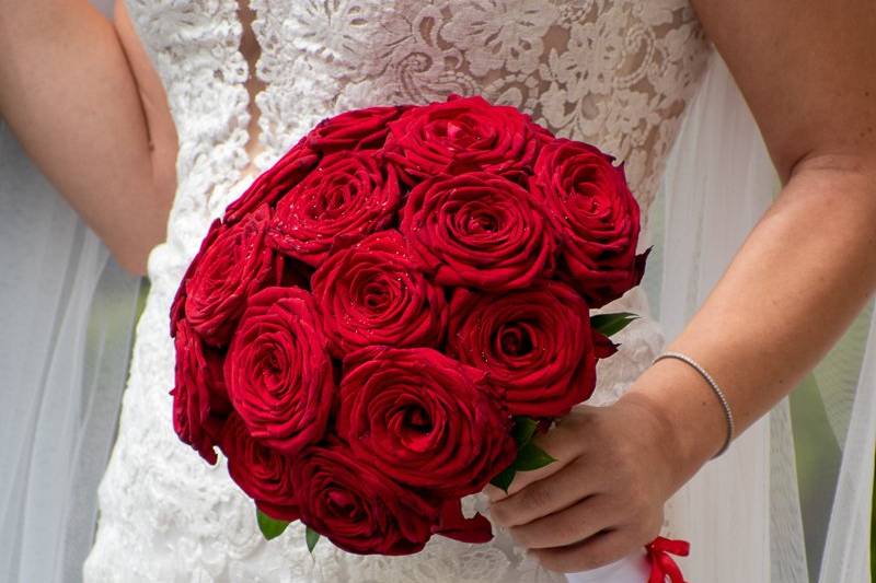 Bouquet sposa rose rosse