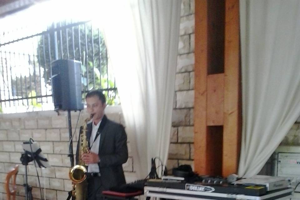 Sax durante gli antipasti