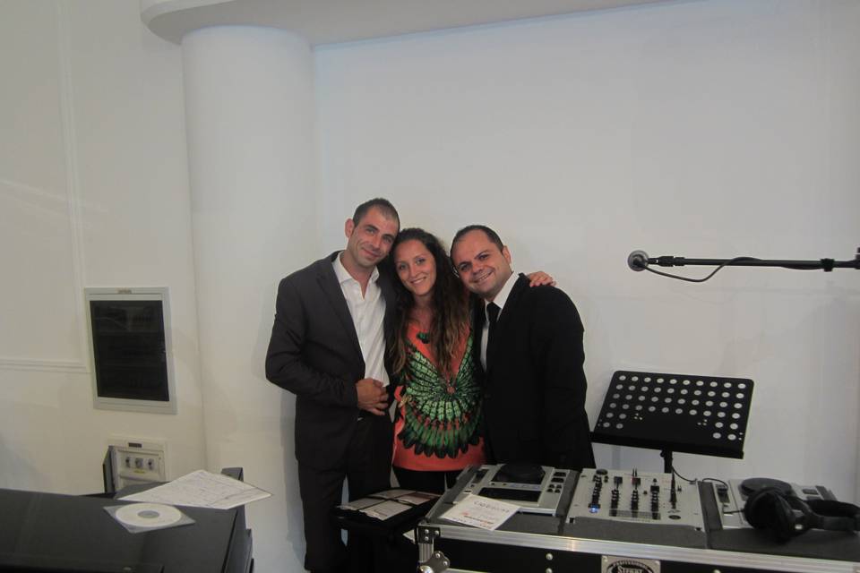 Dj durante un matrimonio