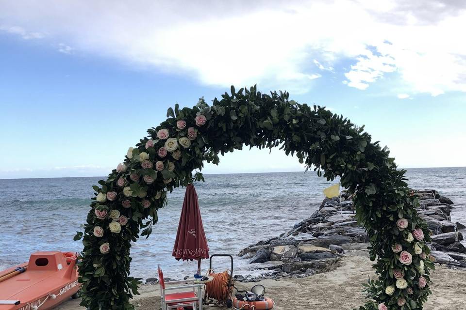 Arco in spiaggia