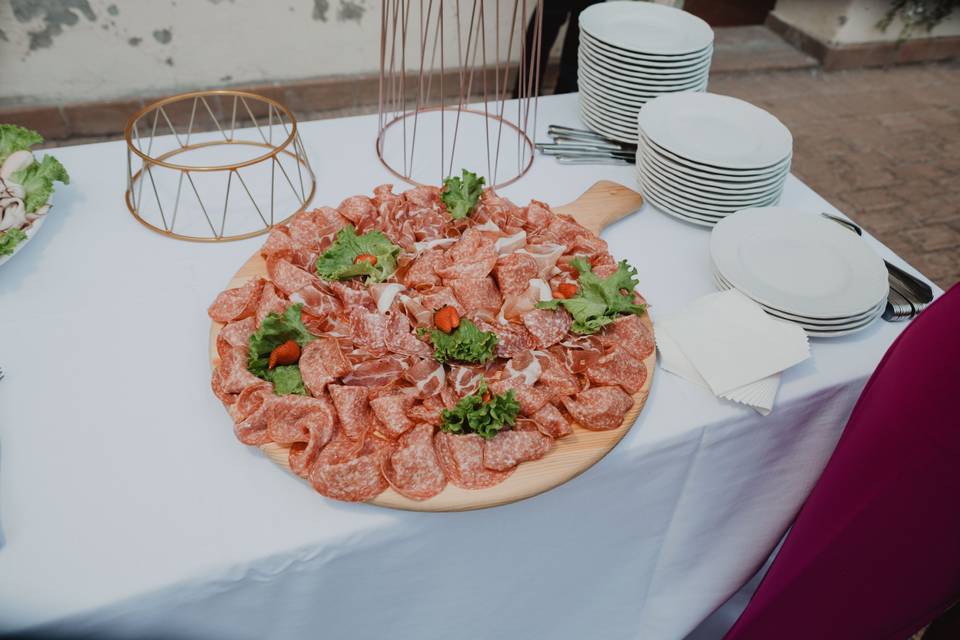 tagliere_salumi_lettuga_fragole