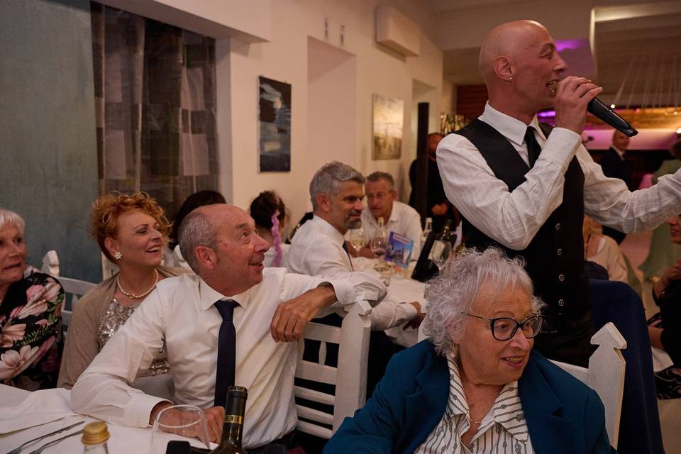 Animazione durante la cena