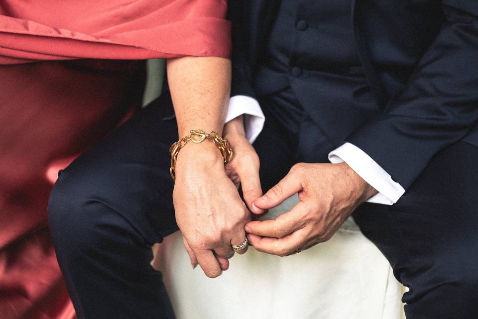 Hands