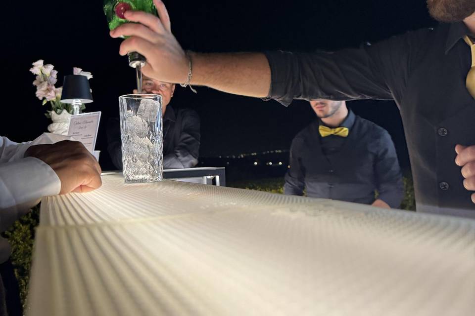 Free pour