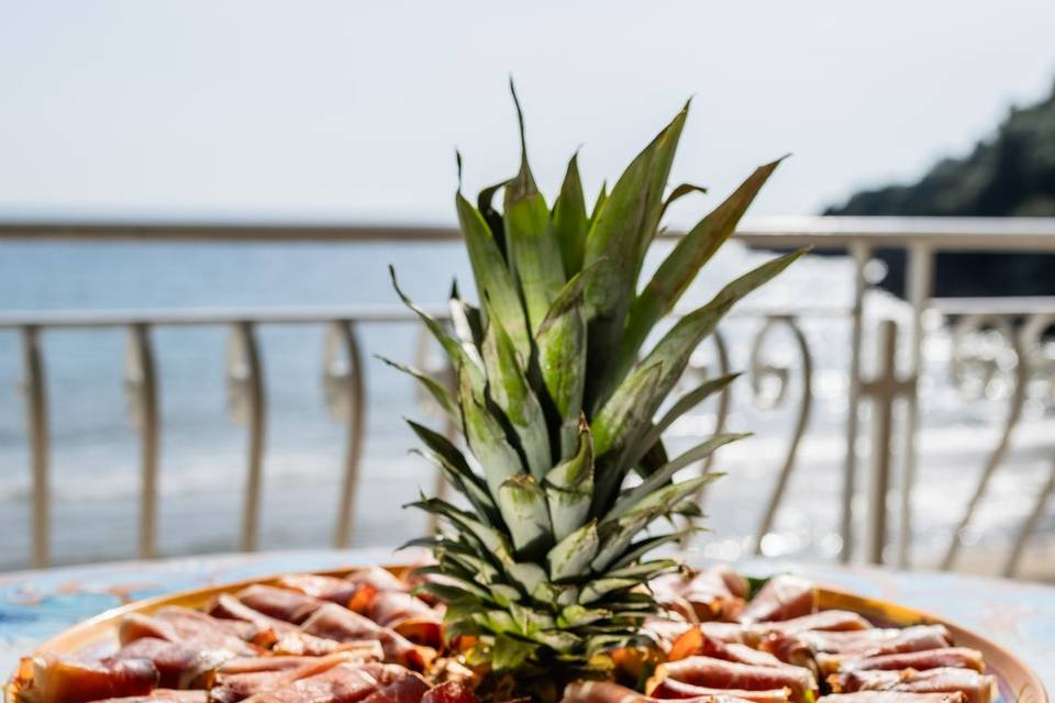 Abbracci di speck ed ananas