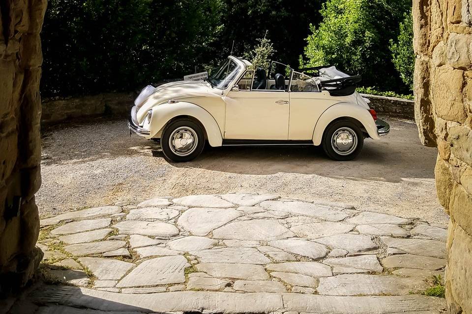 Maggiolino cabrio bianco