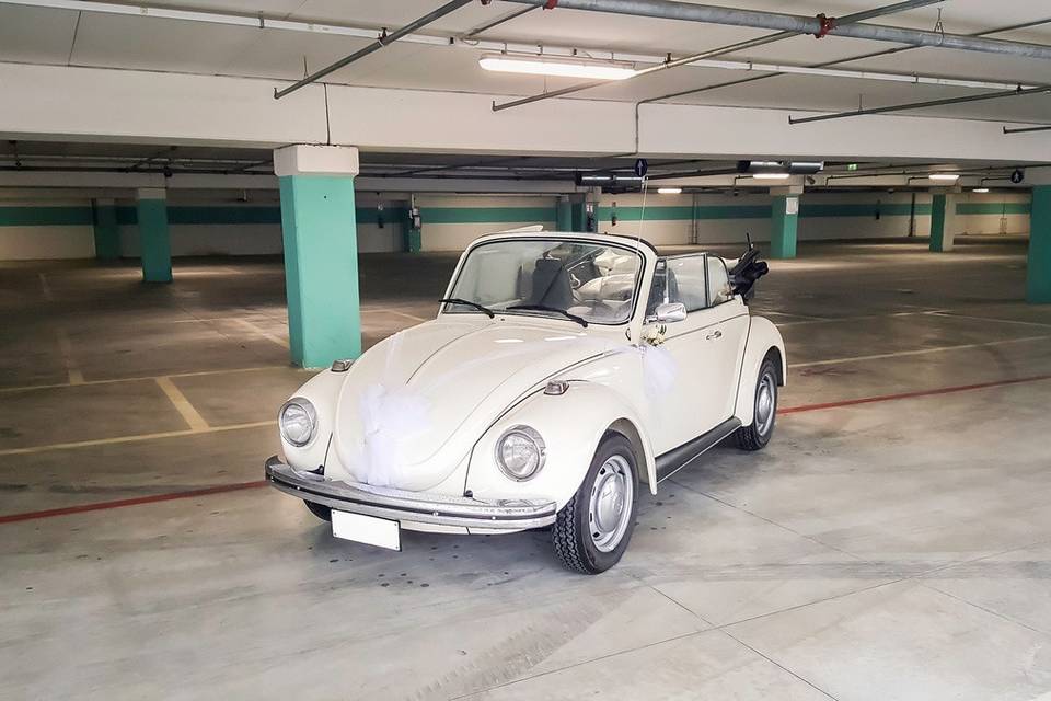 Maggiolino bianco cabrio