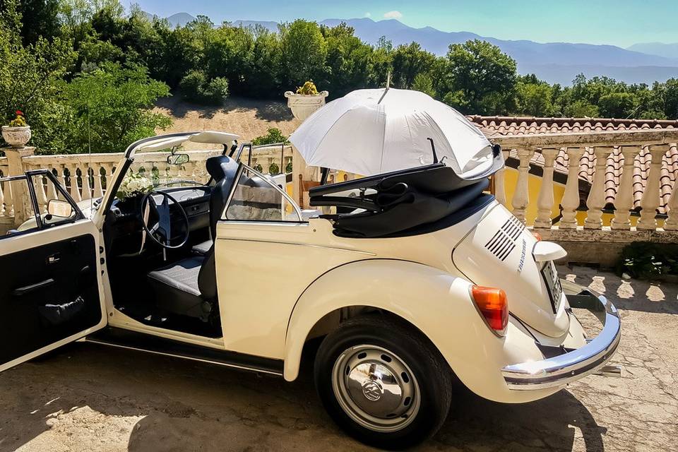 Maggiolino bianco cabrio