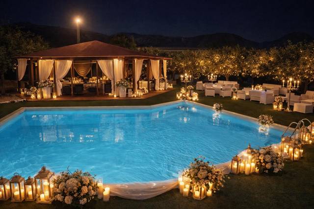 Mantra - Lounge Restaurant Bar & Pool