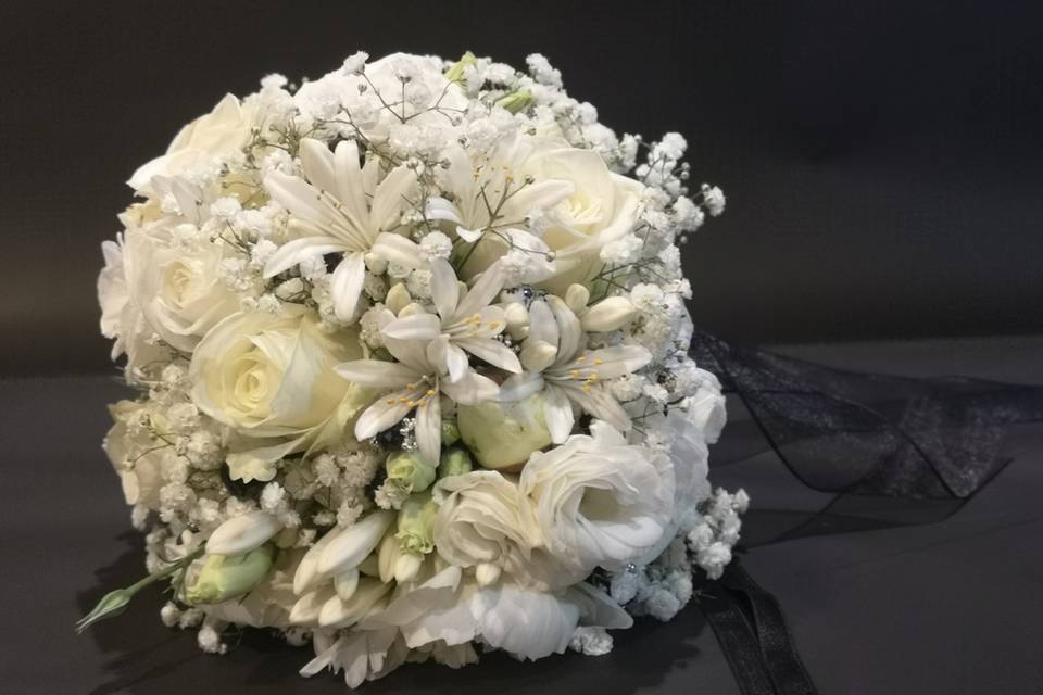 Bouquet Sposa in bianco e nero