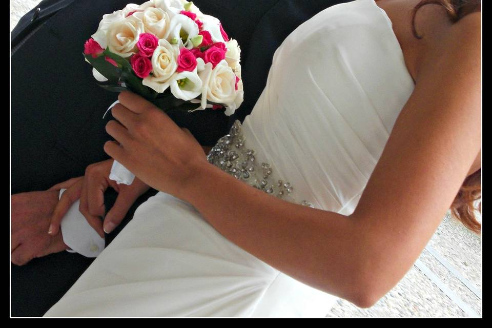 Anna,bouquet bianco e fuxia