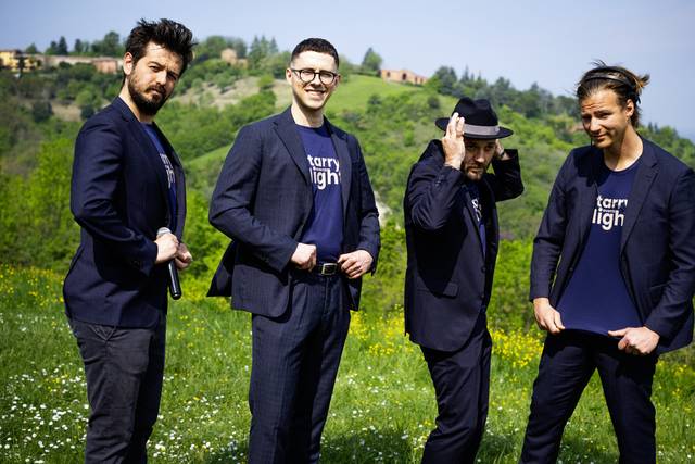 T_SHIRT_BLU_STAMPA_BIANCA_EVENTI