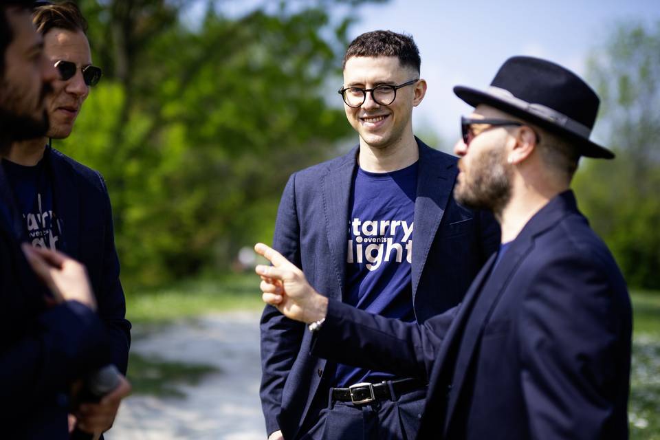 Starry Night Events | Djs - Speakers - Audio