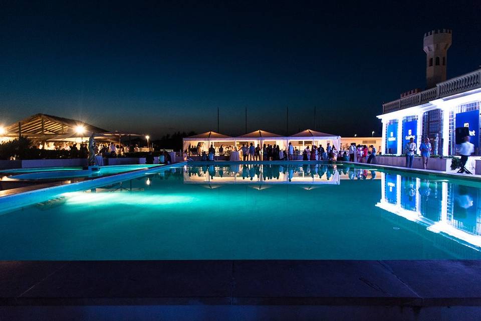 Piscina di notte